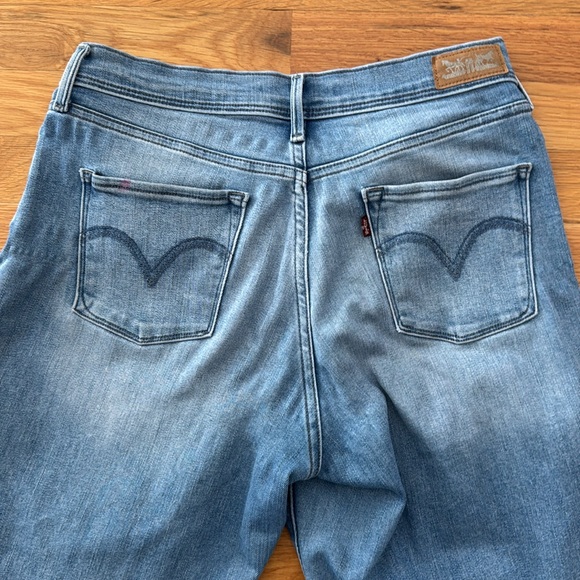 Levi Jeans - Picture 4 of 4